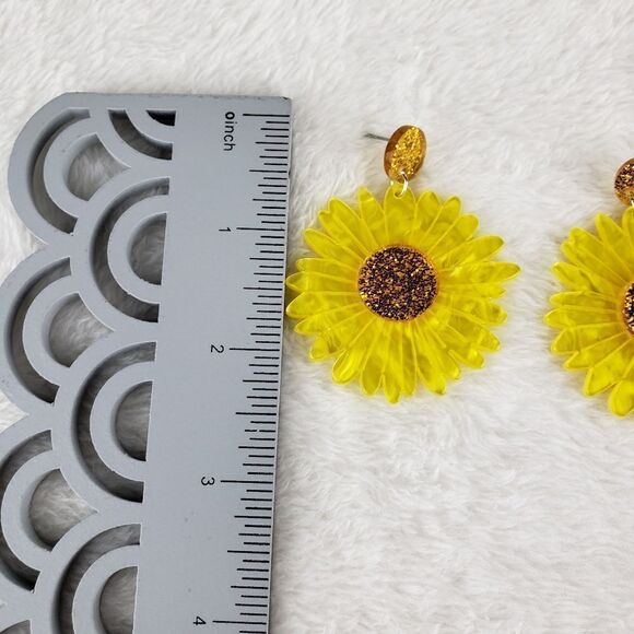 Acrylic Sunflower Daisy Drop Earrings - Picture 3 of 3